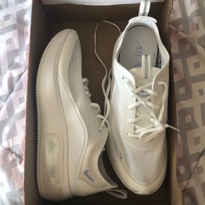 BRAND NEW Nike Air Max